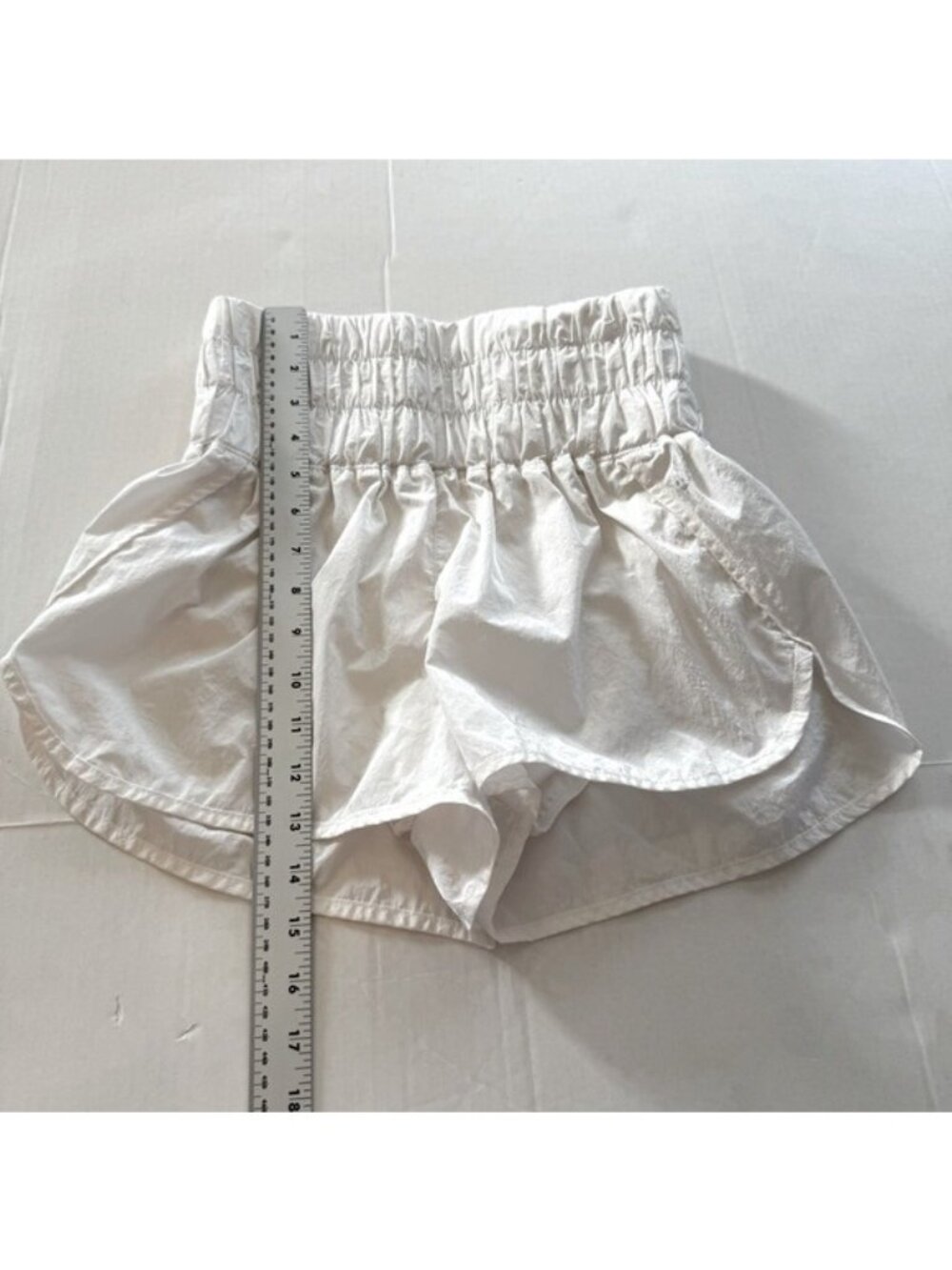 Free People FP Movement Shorts Womens Way Home White Size Small Mesh Inner Liner - Picture 7 of 9